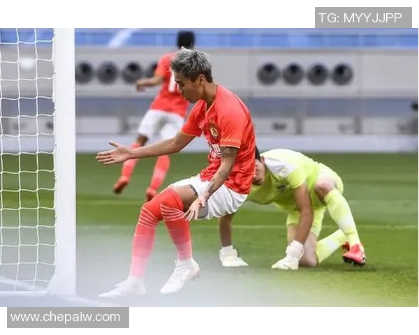 恒大与水原激情对决正在直播精彩瞬间不容错过 恒大与水原激情对决正在直播精彩瞬间不容错过